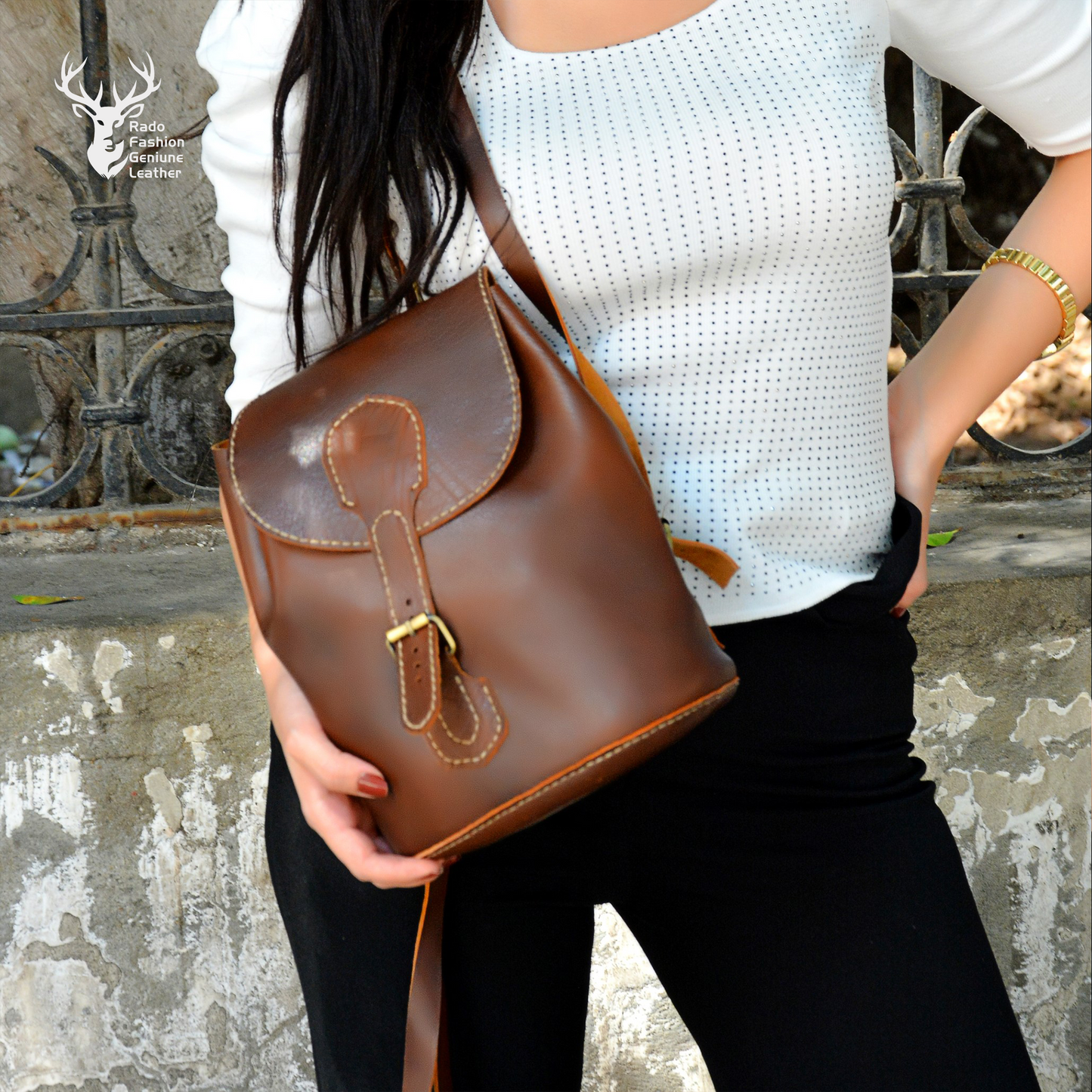 Brown Unisex leather backpack